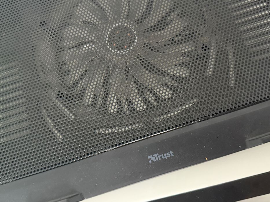 Leptop Lenovo gaming