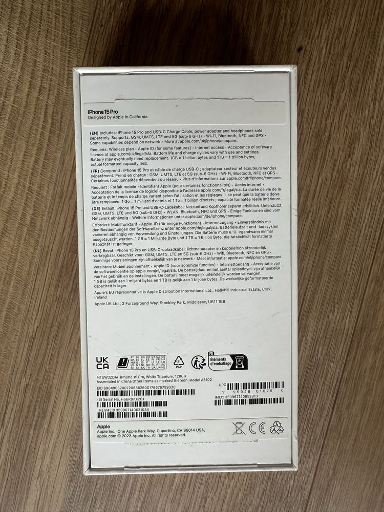 iPhone 15 pro white titanium 128GB