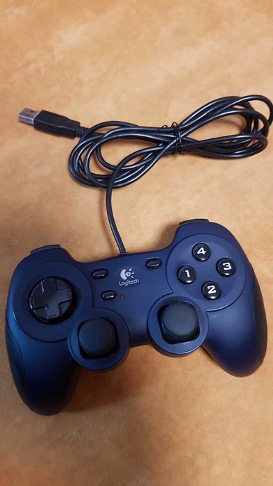 Gamepad Logitech Dual Action