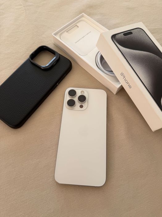 Iphone 15 Pro Max 256 GB, White Titanium, като нов!