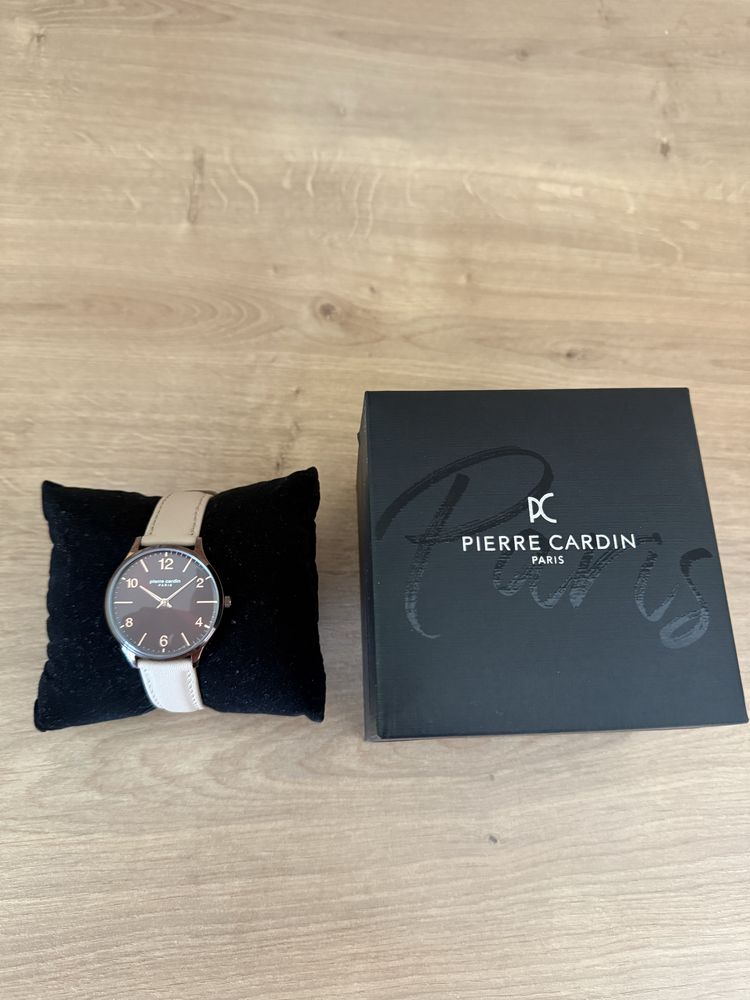 Дамски стилен Часовник Pierre Cardin Paris