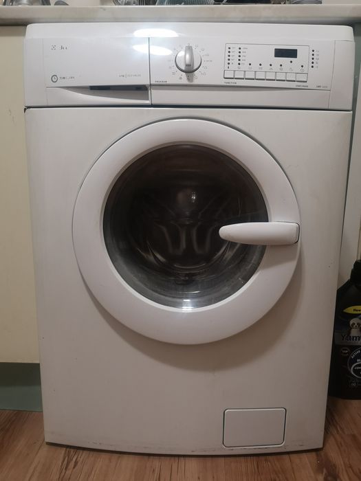 Пералня Electrolux EWF 1030 за части