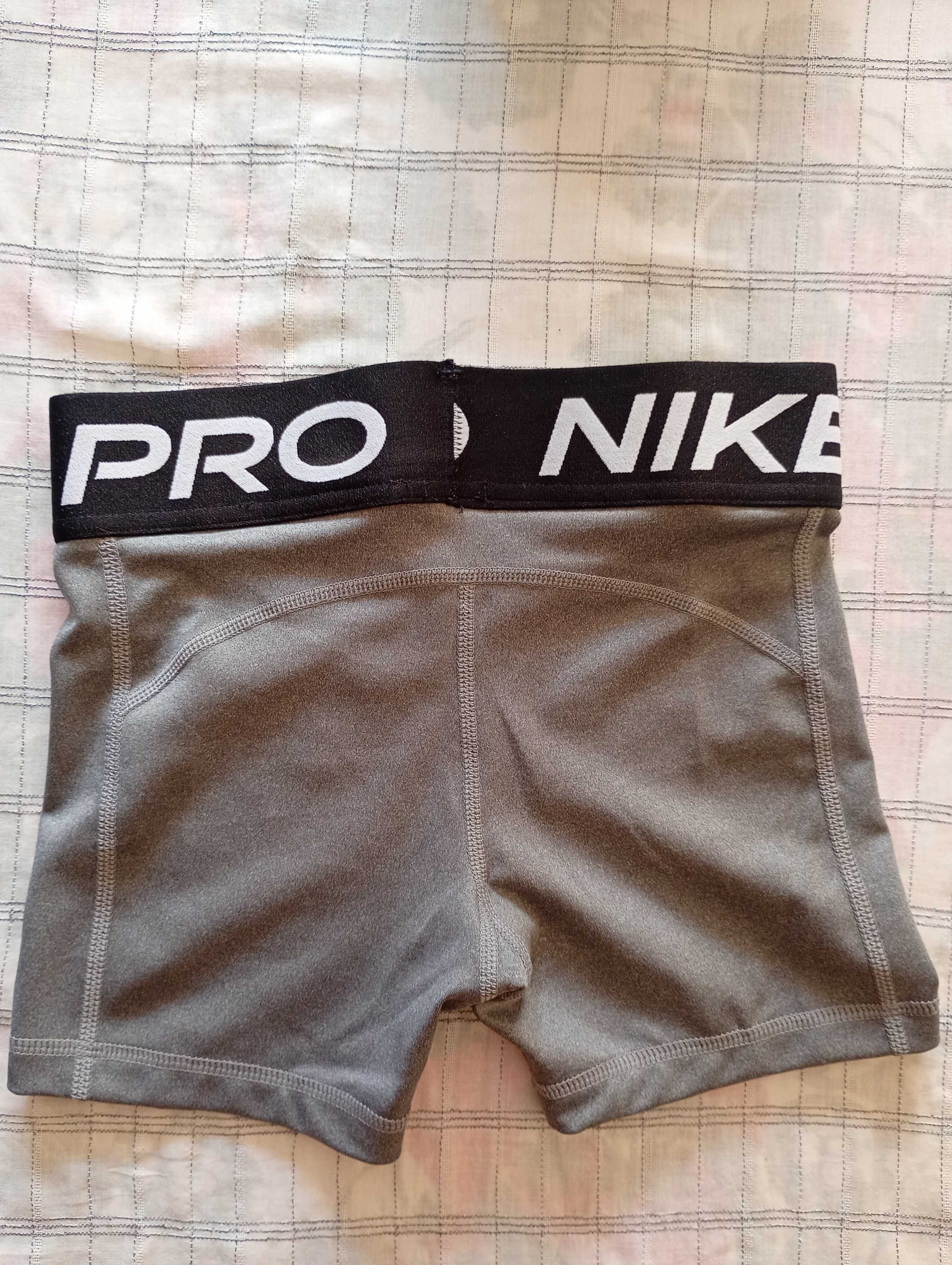 Детски шорти или късо клинче NIKE