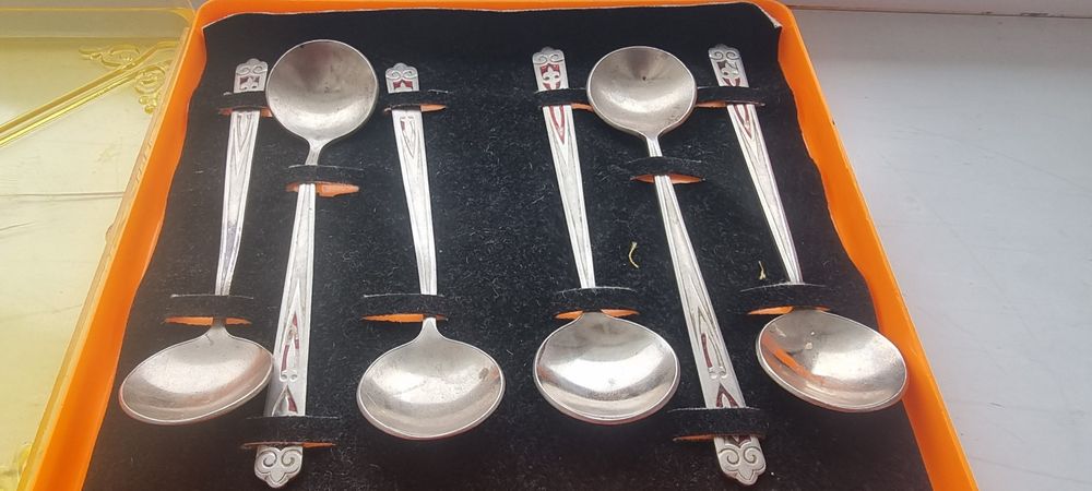 Продам десертные ложки Каз СССР