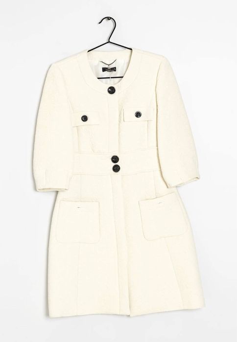 Легкое кремовое пальто-платье