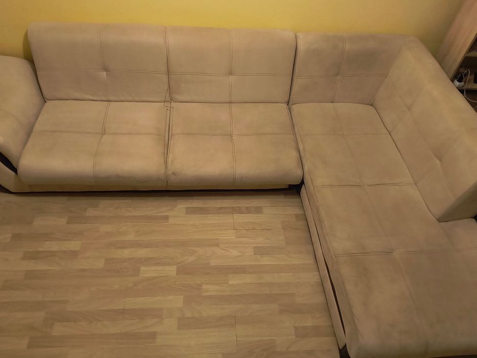 Ъглов диван - холна гарнитура