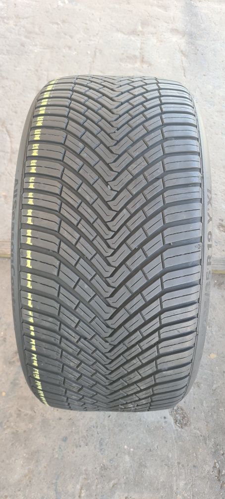 2 anvelope M+S Continental 255/35/19