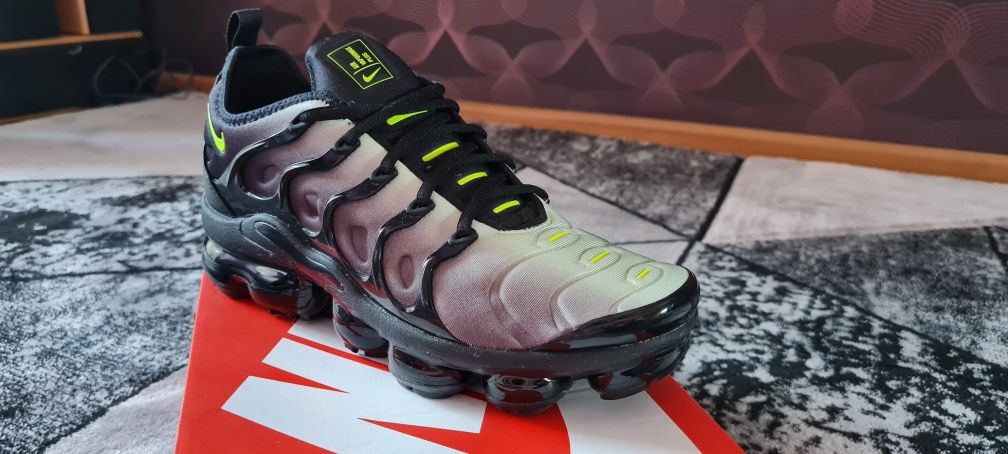 Nike Air VaporMax Plus