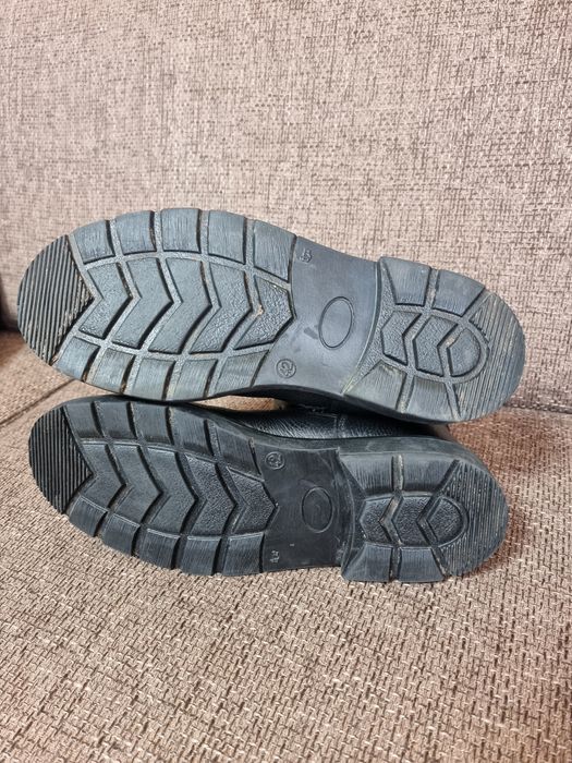 Cizme din piele nr 42 fara defecte