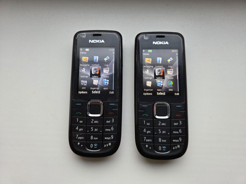 Nokia 3120c - telefon simplu cu butoane