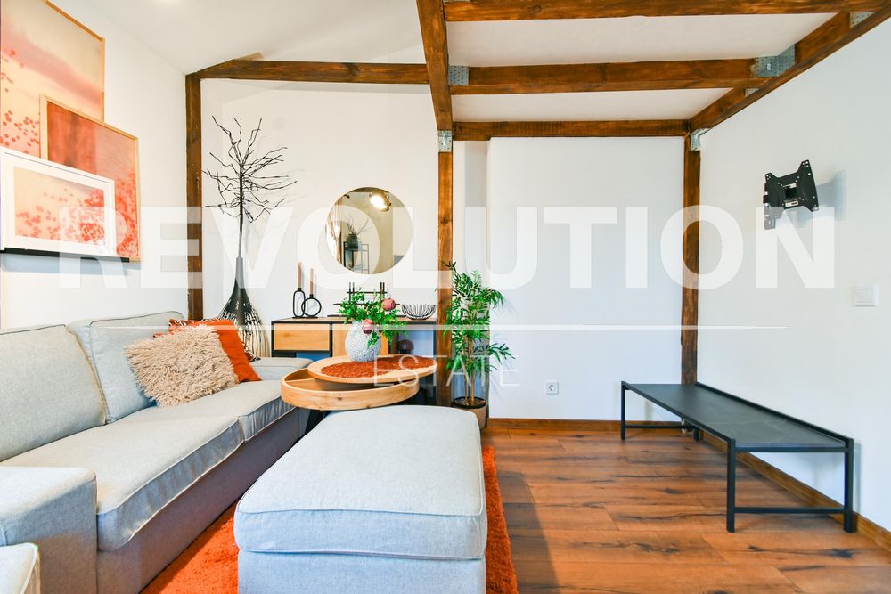 Двустаен апартамент с ПАРКОМЯСТО в ж.к. Бояна