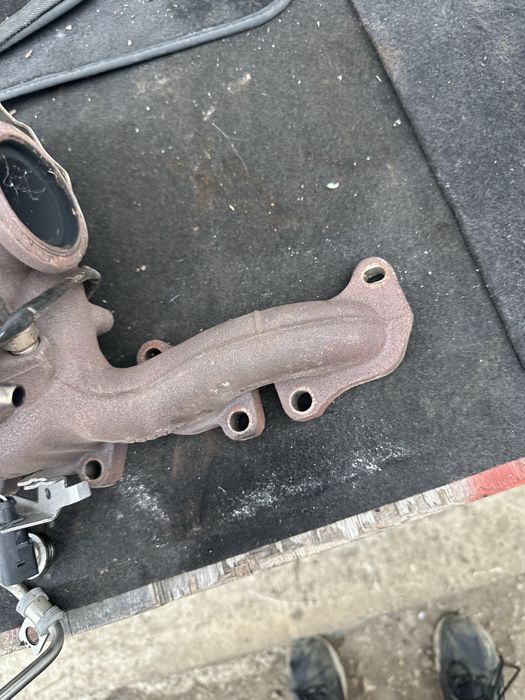 Турбо компресор турбина Audi VW Skoda Seat 2.0TDI 04L253019A GARRETT