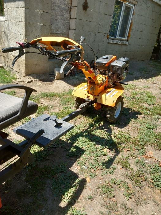 Motocultor în stare perfecta