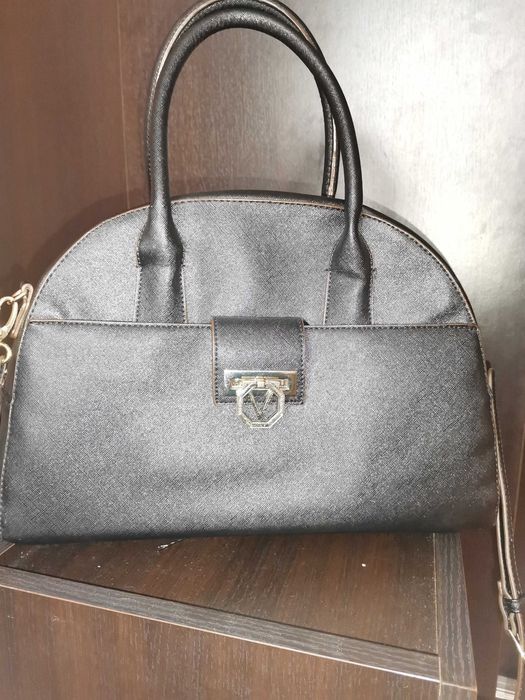 Оригинални Чанти Valentino!!