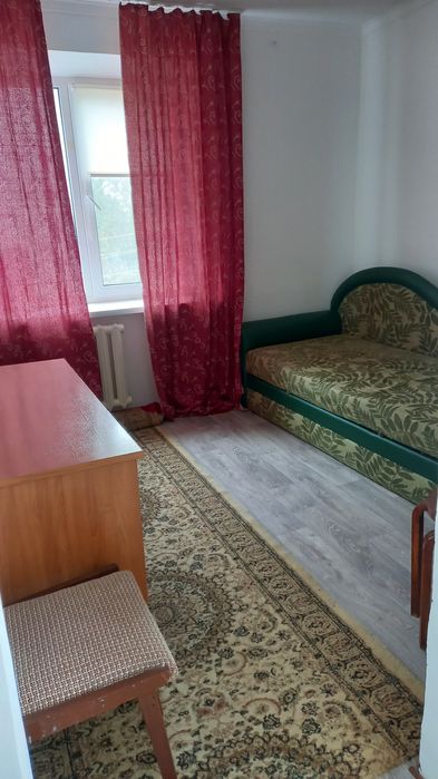 Сдаётся  2 комната  на 3 этаже р он Смп 136