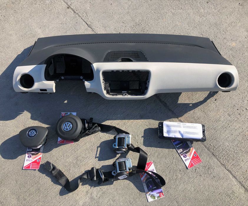 VW UP - PLANSA DE BORD diferite culori - kit airbag - set centuri