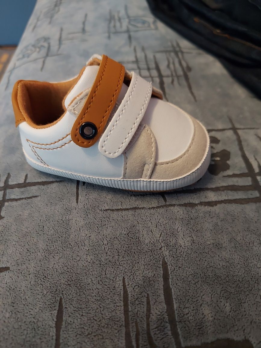 Нови детски обувки OB 6-12м.