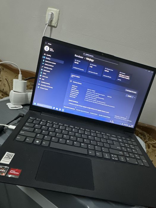 Vand Laptop Lenovo
