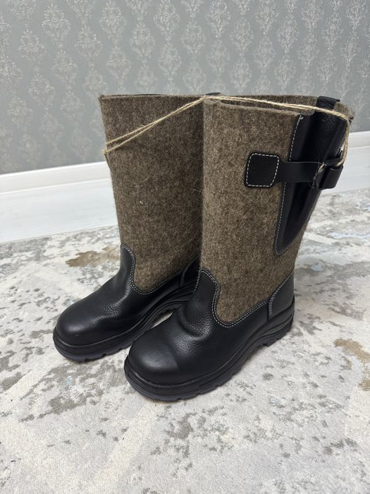 Продам рабочие ботинки зимние