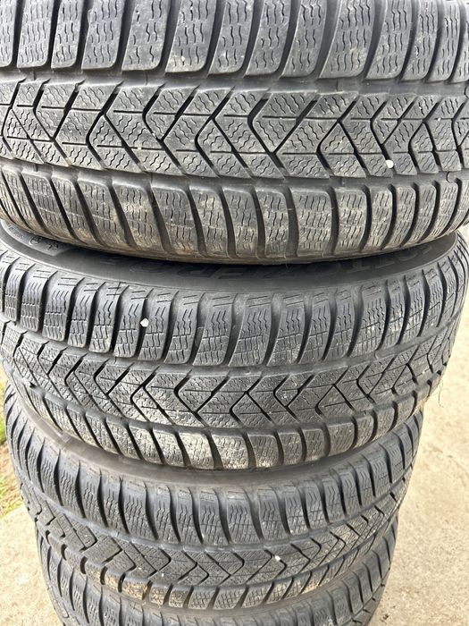 225 55 17 Pireli Winter iarna dot 2023
