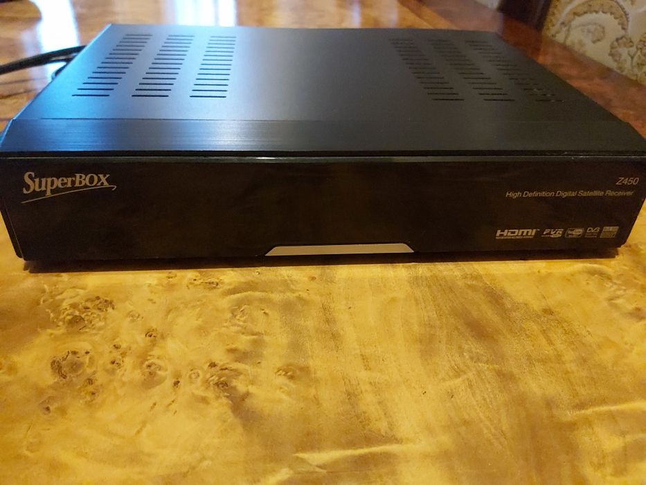 Тюнер спутниковый цифровой superbox Z450