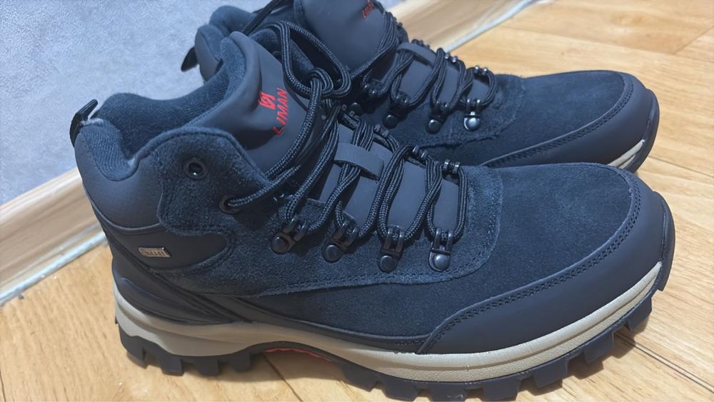 Продам ботинки мужские новые