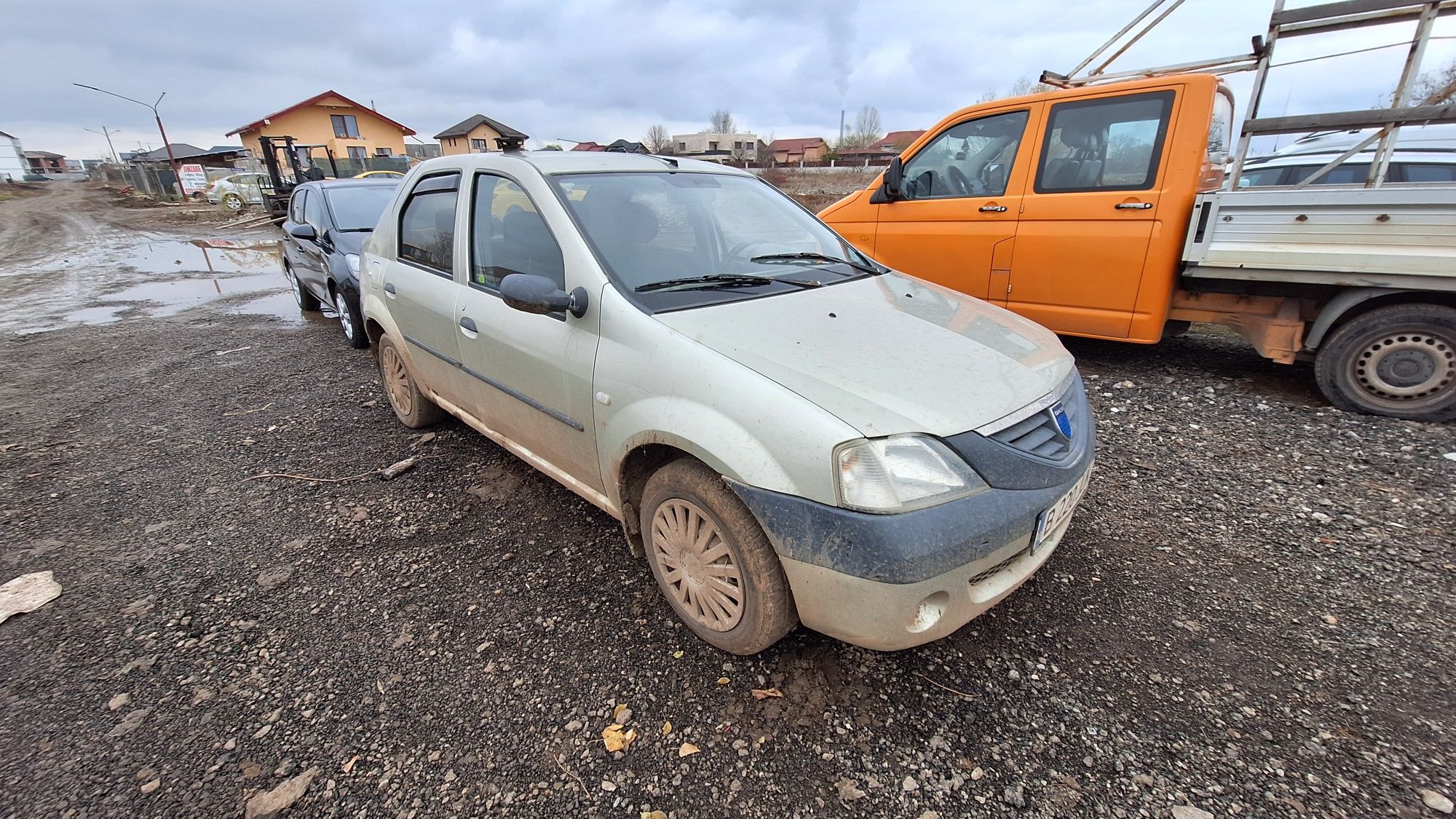 Piese dacia Logan capota bara faruri aripa uși usa amortizoare motor