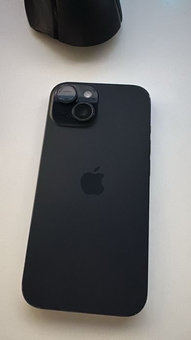 Vând iphone 15,100% Bateria