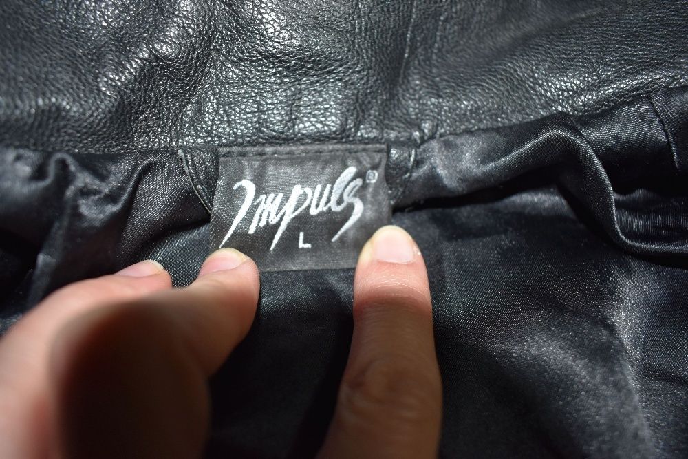 Geaca dama din piele cu tinte