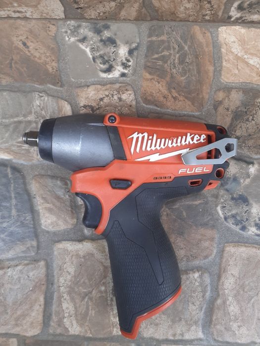 Milwaukee 18v...