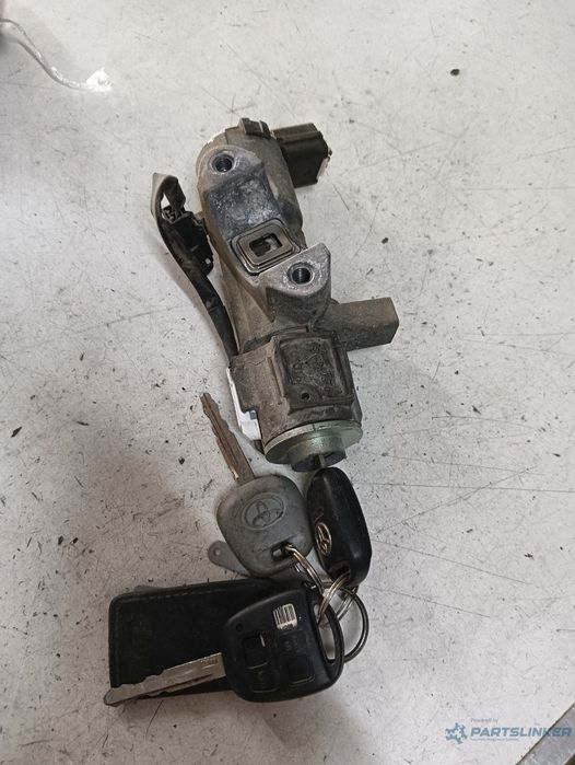 Contact cu cheie TOYOTA AVENSIS (_T25_) [ 2003 - 2008 ] OEM 05015178