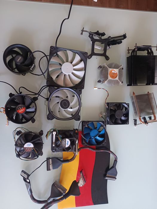 Lot coolere pc si cabluri