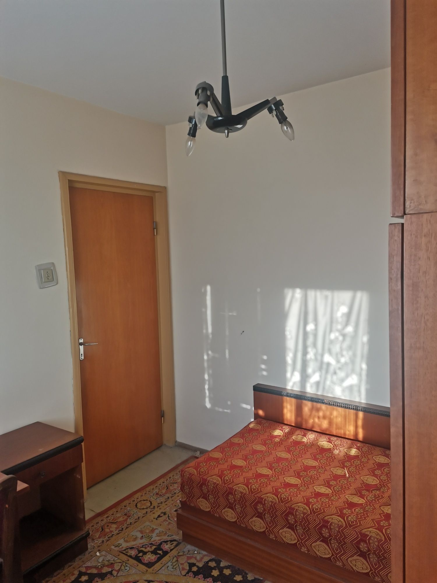 Apartament 3 camere str Podul Giurgiului