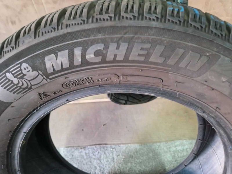 2 Michelin R15 195/60 
зимни гуми 
DOT2423