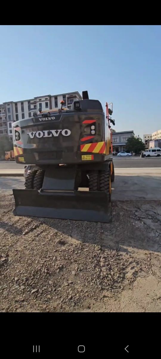 Ekskavator volvo EW140E