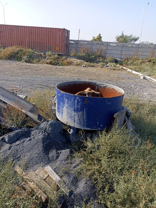 Шлакоблок станок  Shlakoblok stanok срочно сотилади