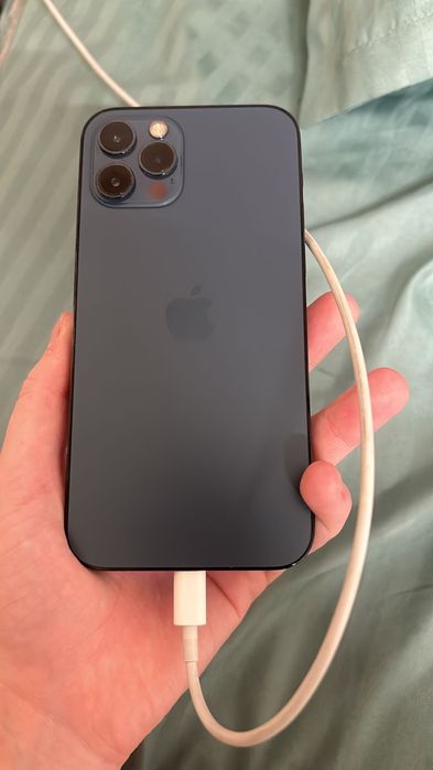 Iphone 12 pro черный