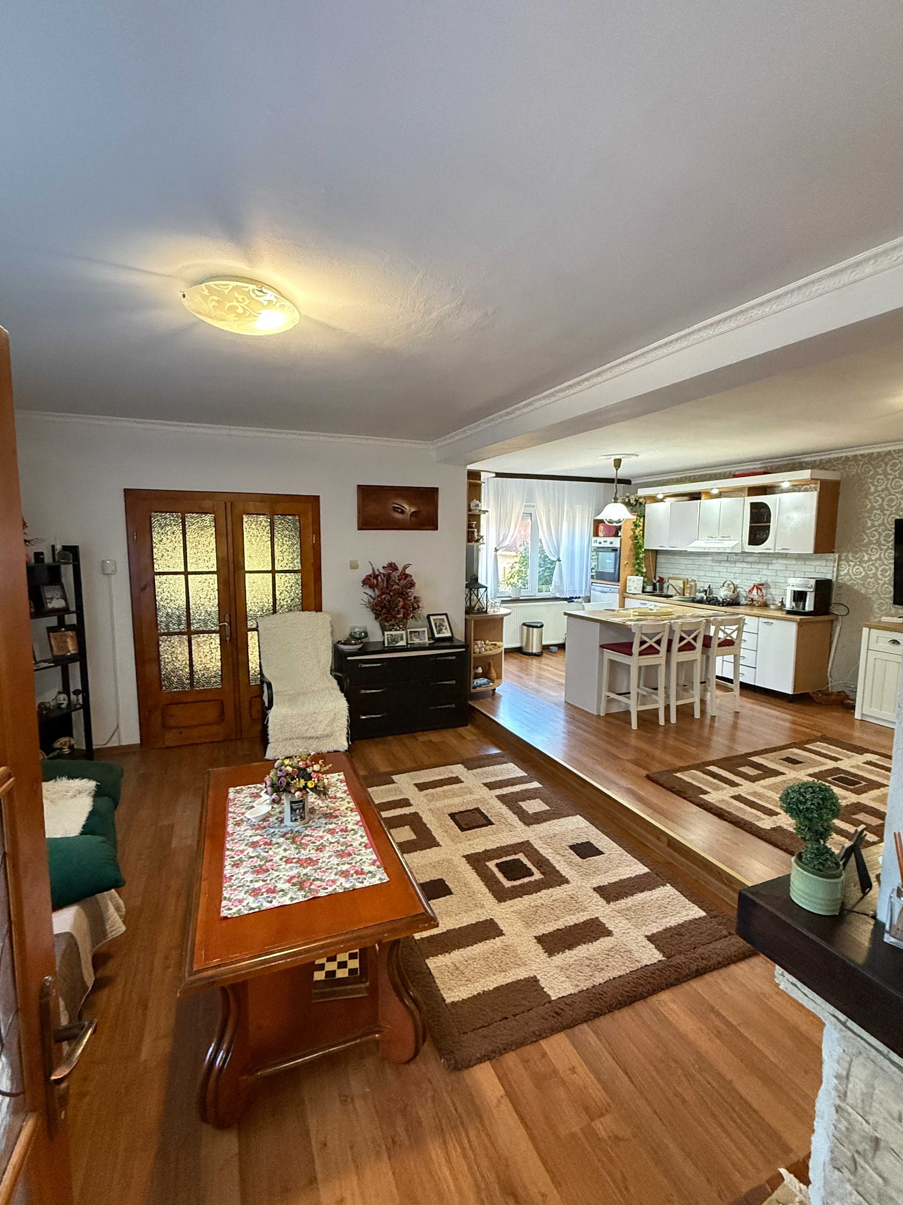 Casa Fantanele la 8km de centru Arad