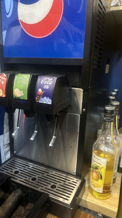 Пепси кола аппарат