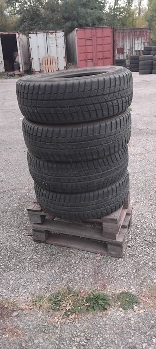 Гуми 215 60 16 Фалкен Falken 4 броя+. Нов внос. Като нови!
