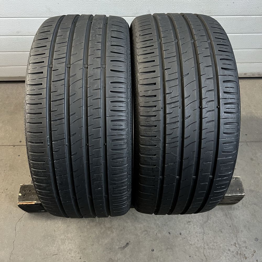 2 Anvelope vara 255 35 20 Barum