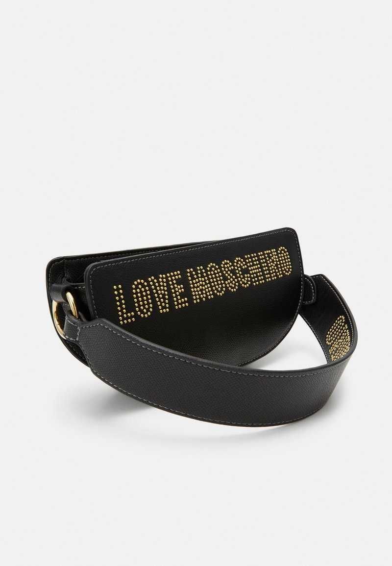 LOVE MOSCHINO – Дамска кожена чанта "BLACK & GOLD" нова с етикети