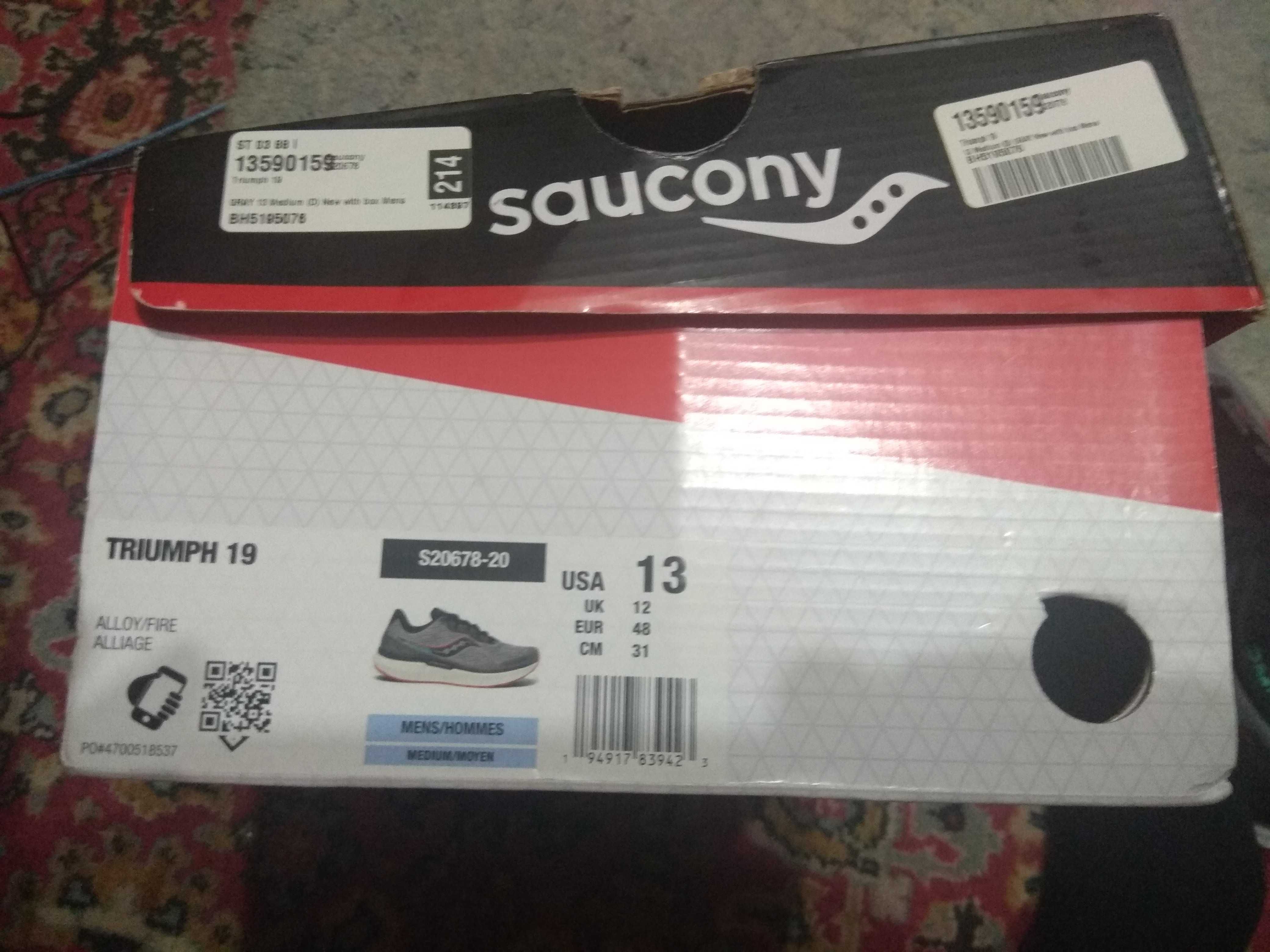 Фирменные кроссовки Saucony- Triumph 19- 48 размер, новые