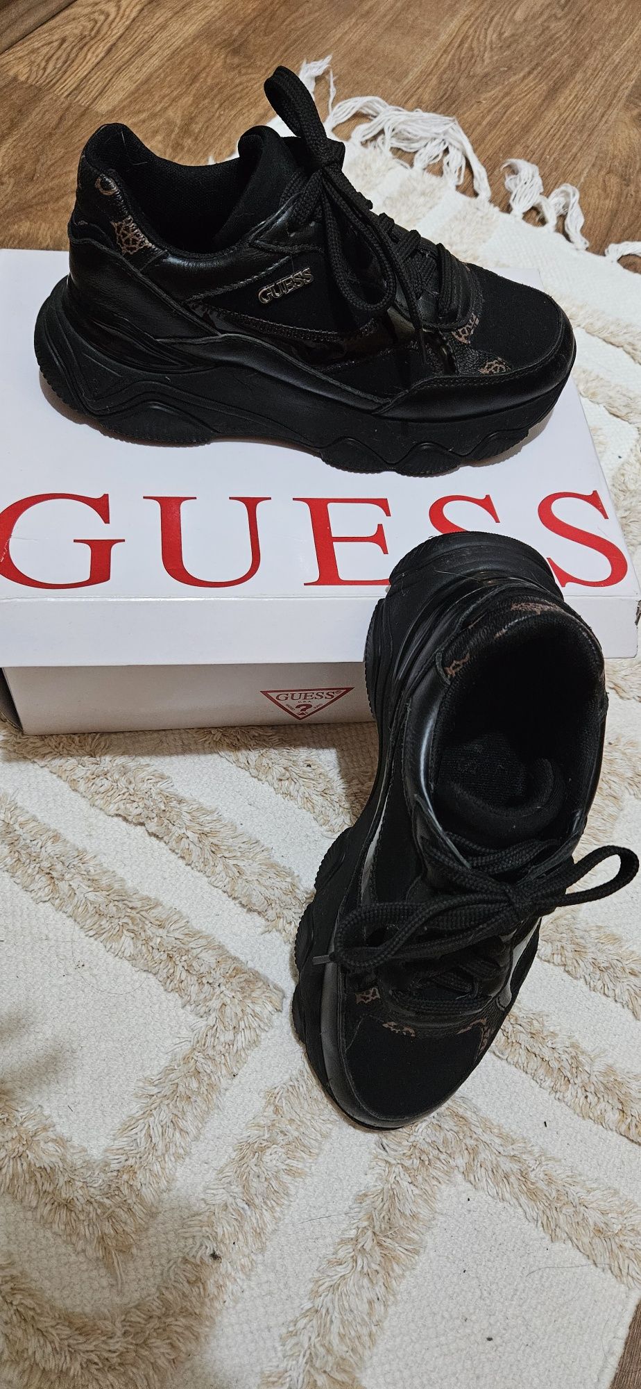 Дамски сникърси Guess