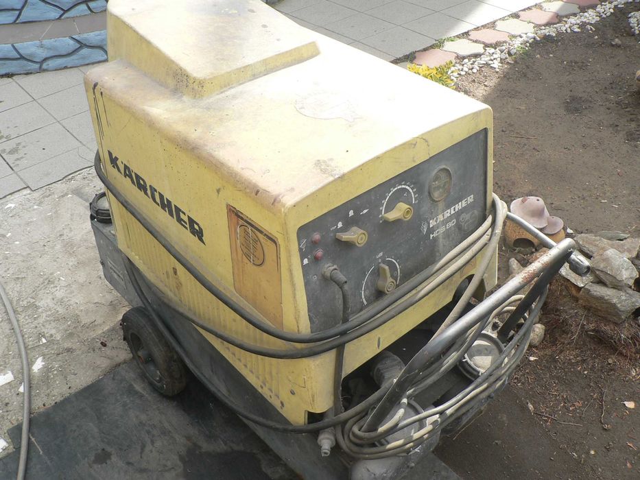 Aparat de spalat cu presiune cu apa calda Karcher Hds 80