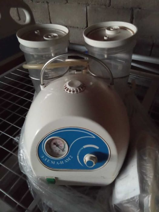 Отсос для удаления мокроты и слизи из бронхов.