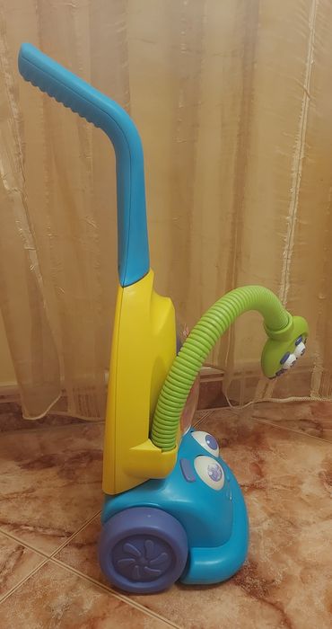 Детска интерактивна забавна прахосмукачка Playskool