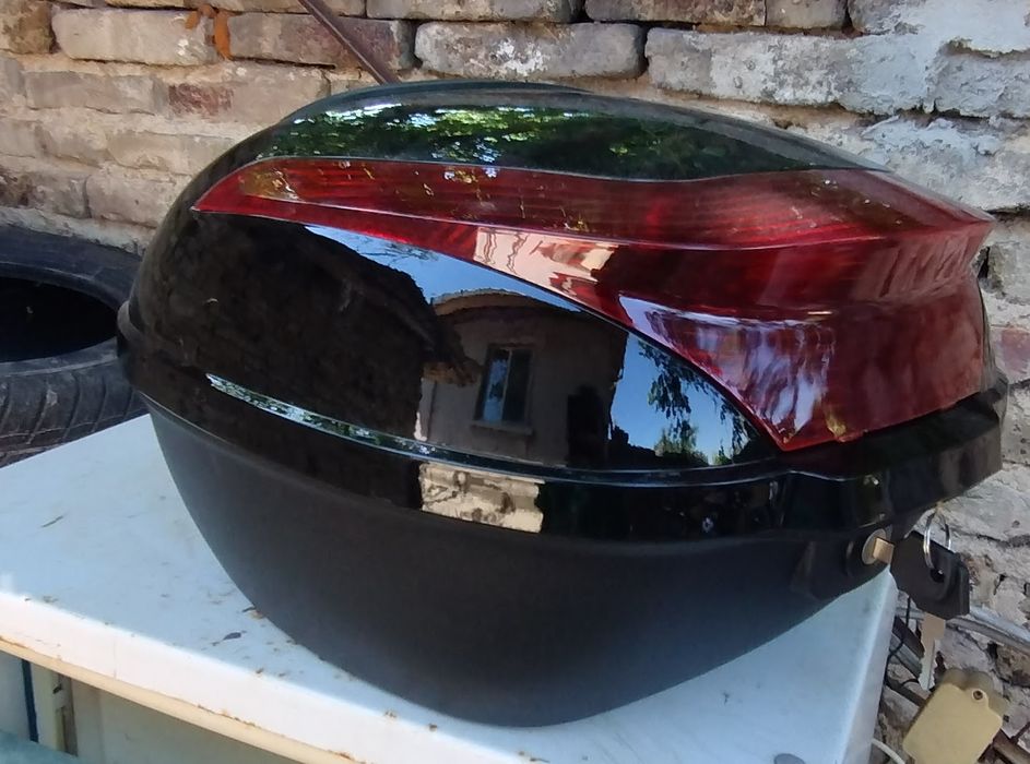 Куфар за мотор/скутер