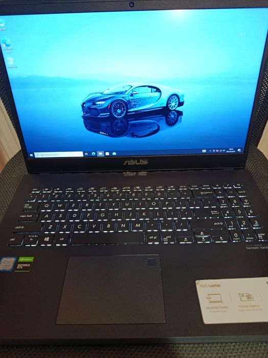 Laptop GTX 1650 cpu i5 9300H ssd 512gb baterie 3 ore