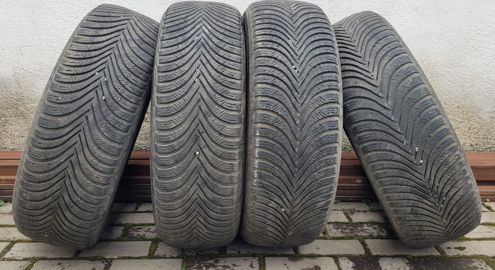 Set anvelope iarna SH 215/60/R17 Michelin Alpin 5